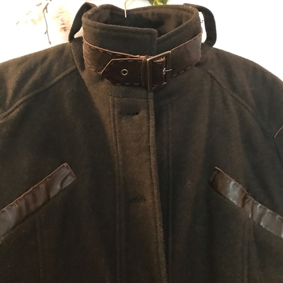 Wool jacket | leather details | Winter coat | Wool Coat | Olive Green - Picture 6 of 9